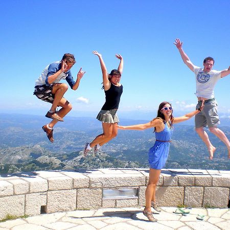 Montenegro Backpackers Home Kotor Exterior photo