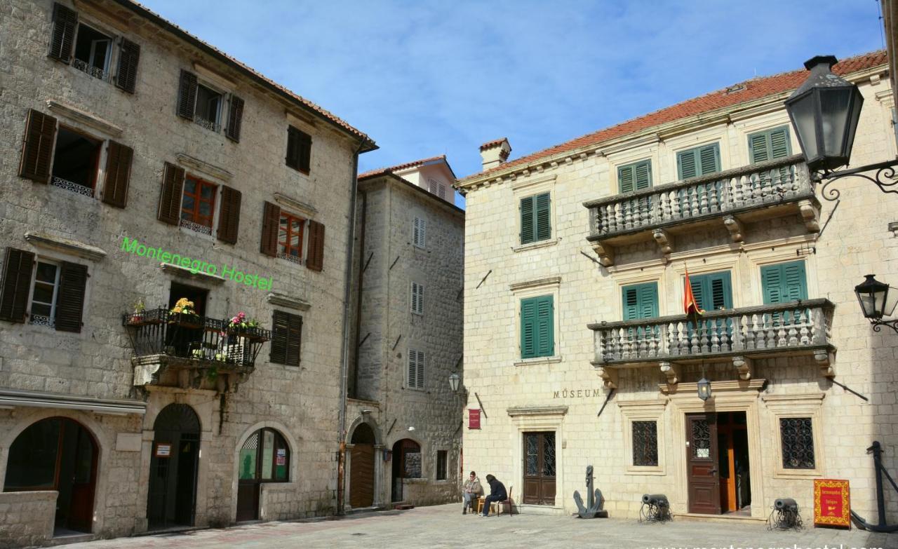 Montenegro Backpackers Home Kotor Exterior photo