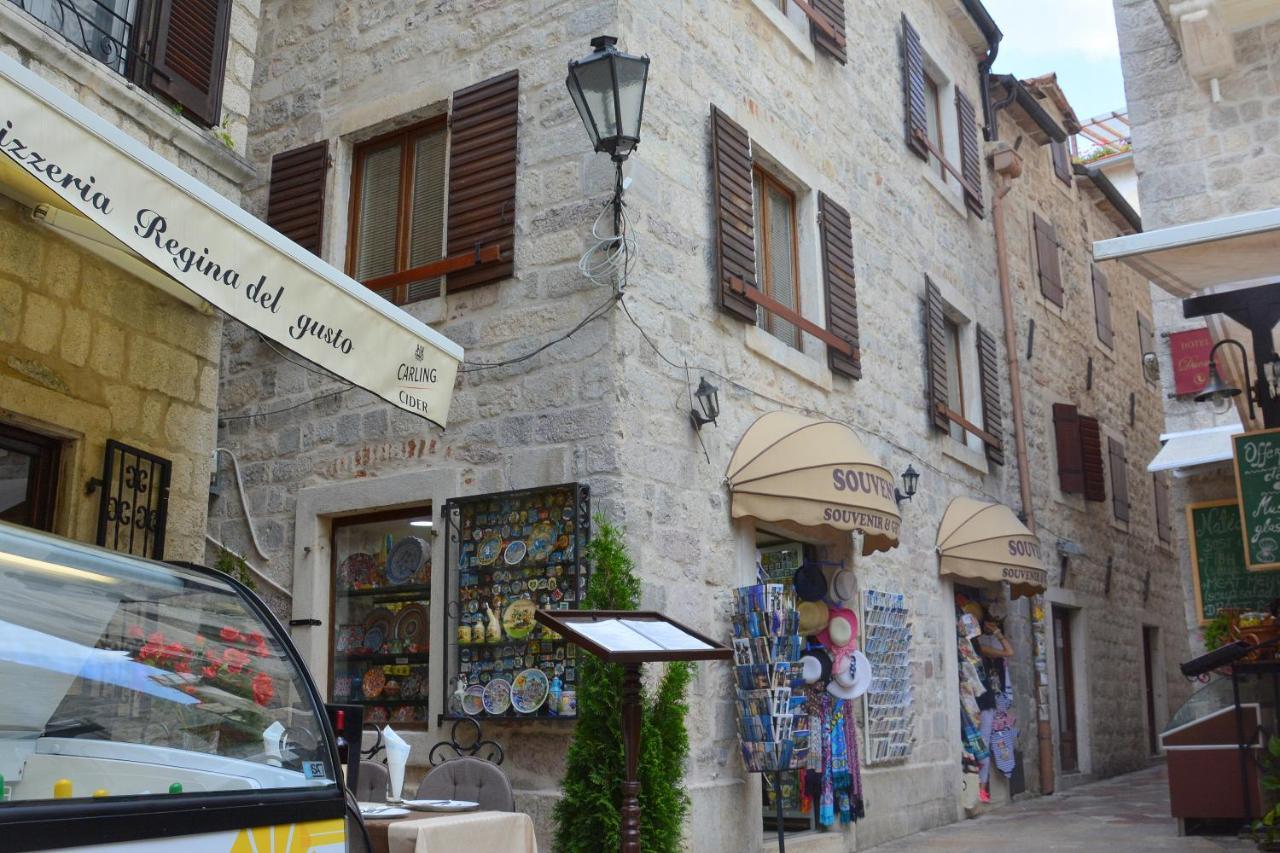 Montenegro Backpackers Home Kotor Exterior photo